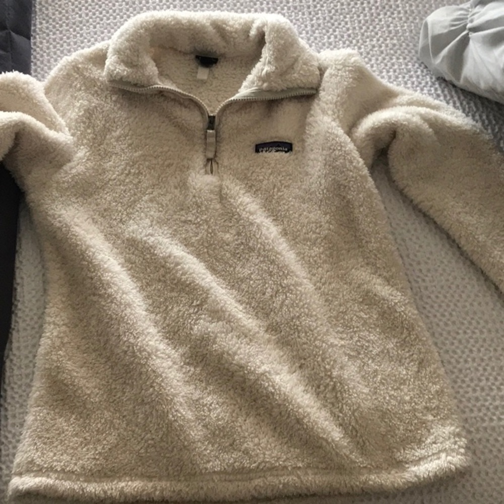 Patagonia fleece half zip, worn twice no flaws